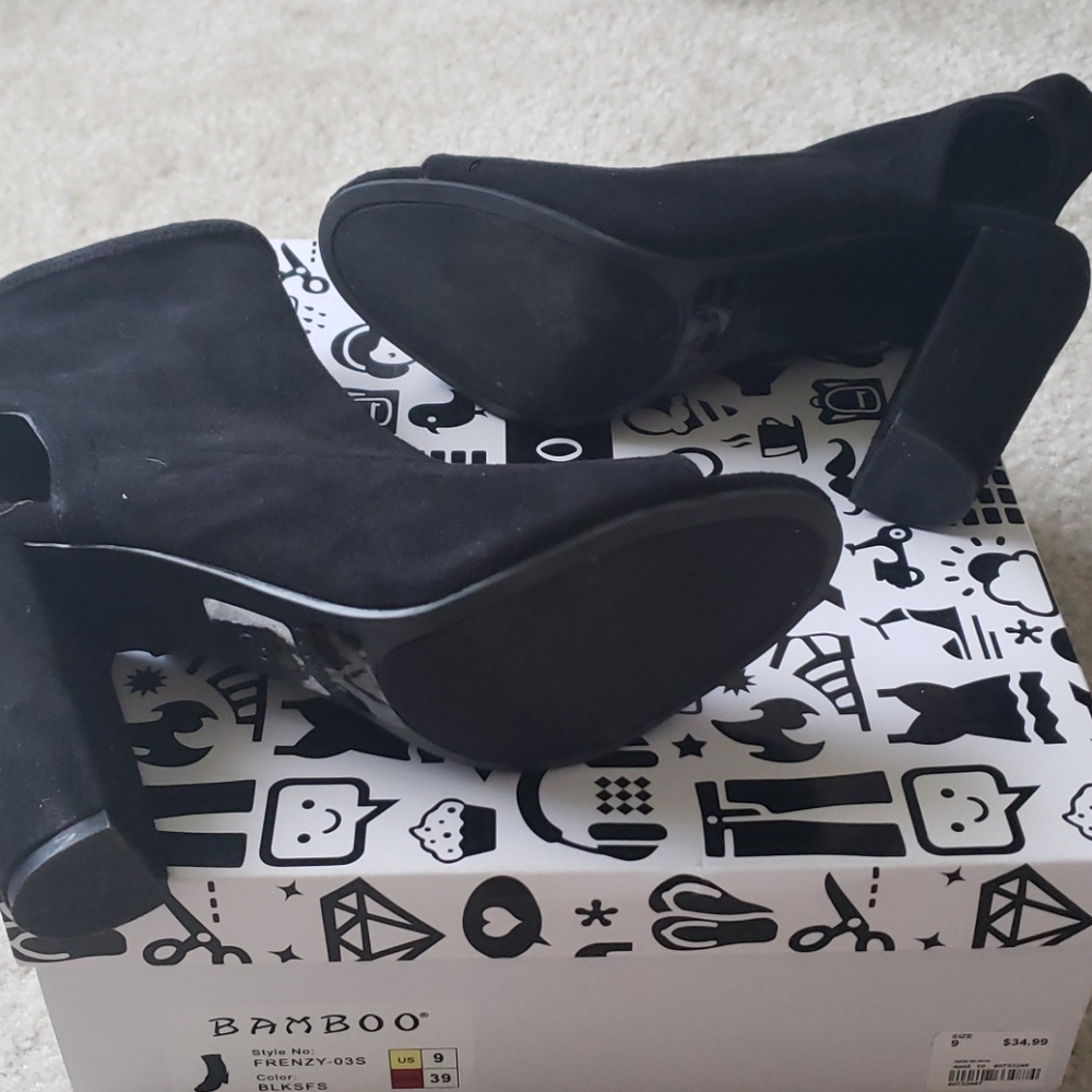 Heels - Picture 2 of 3